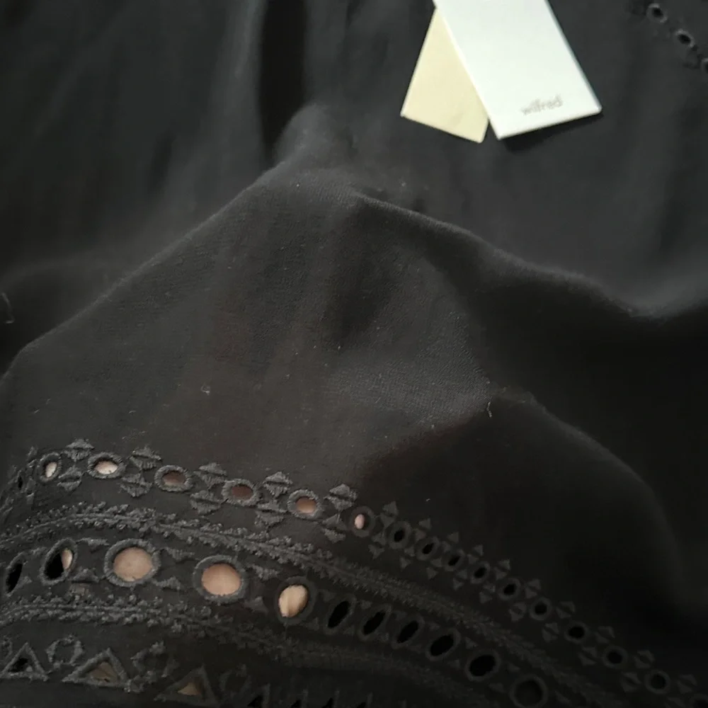 Aritzia Black Lace-Trim Cap Sleeve Top! - Picture 6 of 9